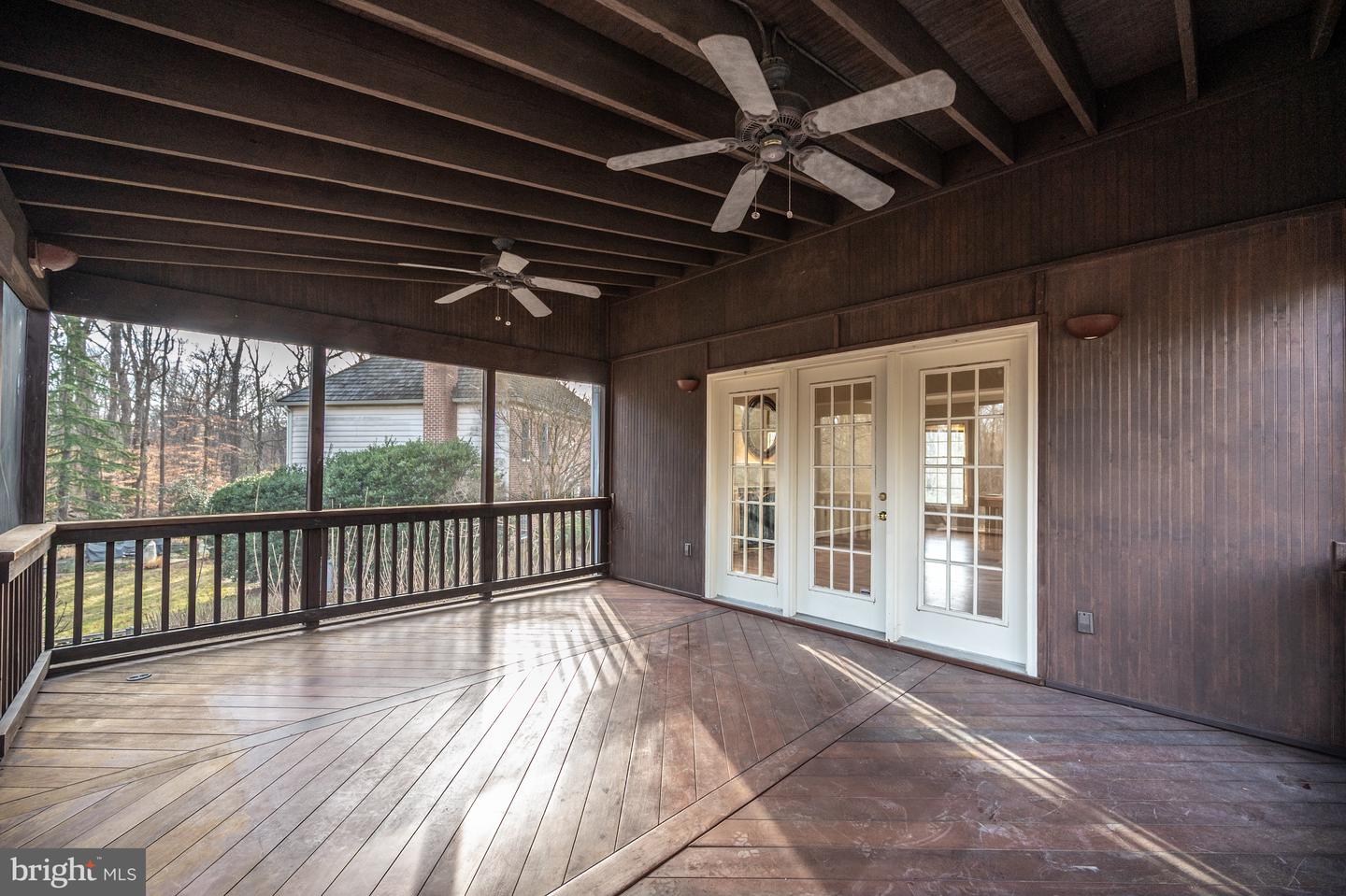 8815 SURREY CT, ALEXANDRIA, Virginia 22309, 5 Bedrooms Bedrooms, ,3 BathroomsBathrooms,Residential,For sale,8815 SURREY CT,VAFX2287404 MLS # VAFX2287404