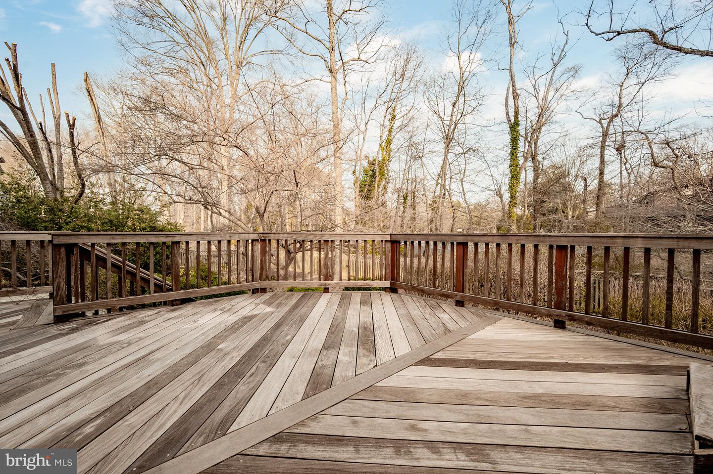 8815 SURREY CT, ALEXANDRIA, Virginia 22309, 5 Bedrooms Bedrooms, ,3 BathroomsBathrooms,Residential,For sale,8815 SURREY CT,VAFX2287404 MLS # VAFX2287404