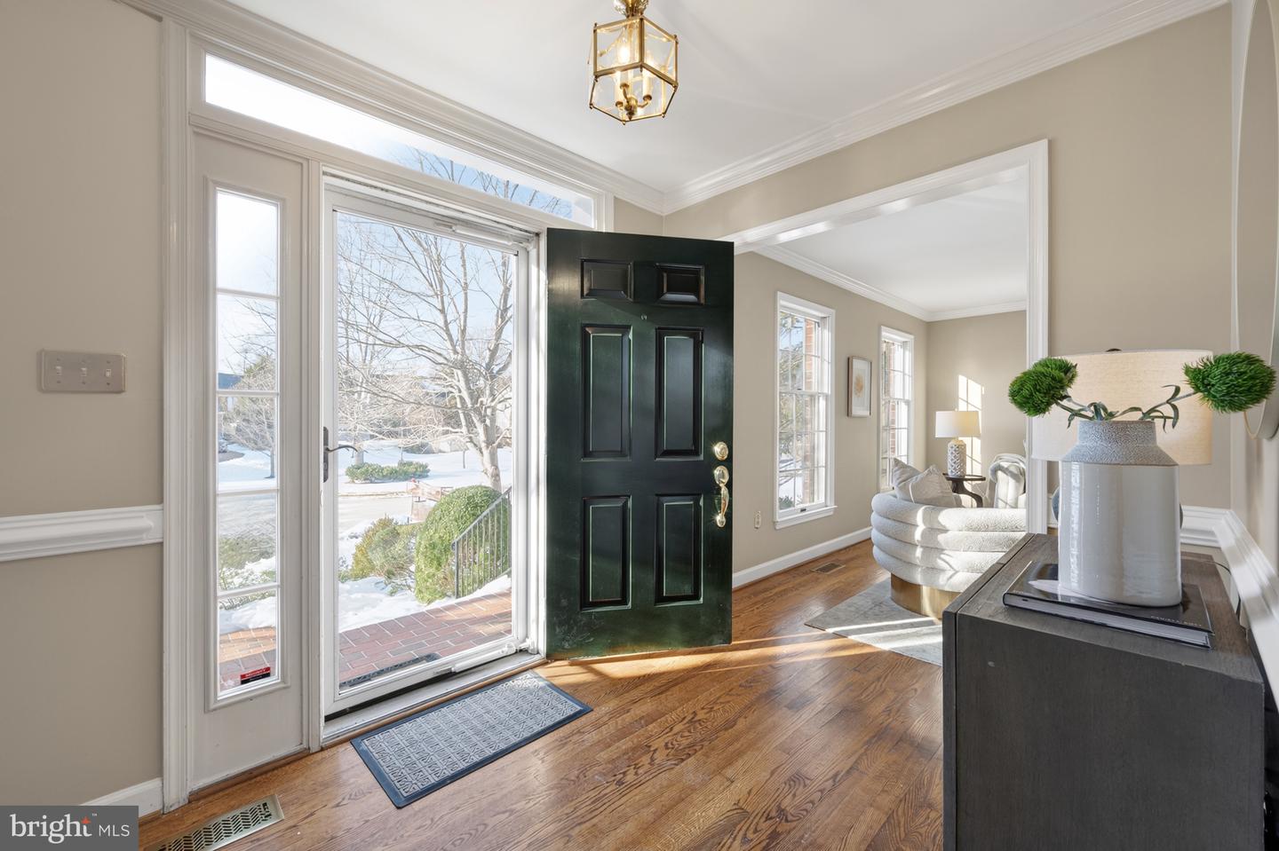 8815 SURREY CT, ALEXANDRIA, Virginia 22309, 5 Bedrooms Bedrooms, ,3 BathroomsBathrooms,Residential,For sale,8815 SURREY CT,VAFX2287404 MLS # VAFX2287404