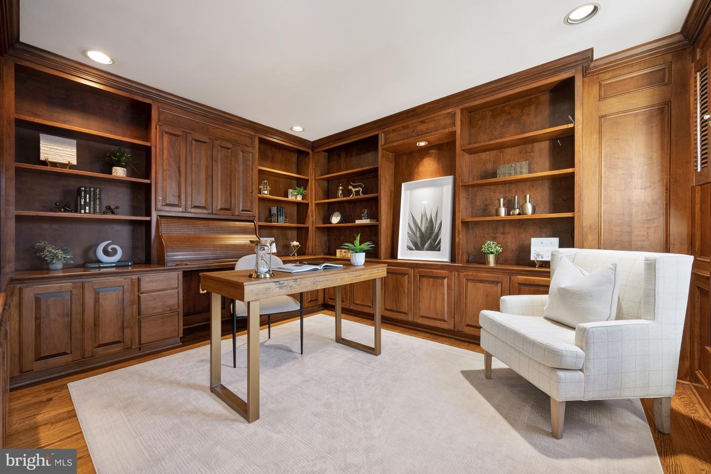 8815 SURREY CT, ALEXANDRIA, Virginia 22309, 5 Bedrooms Bedrooms, ,3 BathroomsBathrooms,Residential,For sale,8815 SURREY CT,VAFX2287404 MLS # VAFX2287404