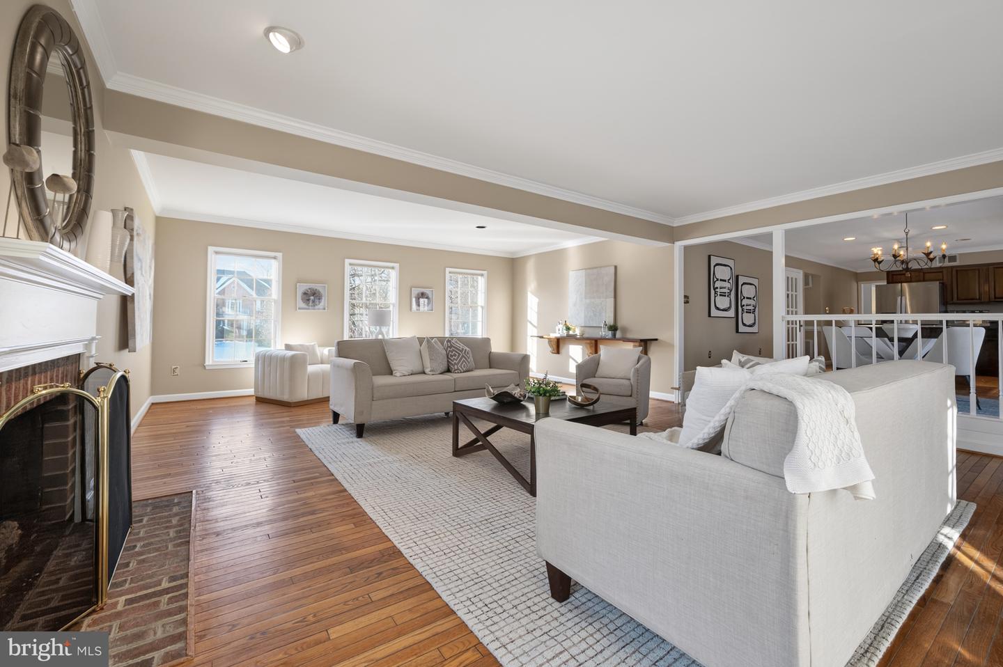 8815 SURREY CT, ALEXANDRIA, Virginia 22309, 5 Bedrooms Bedrooms, ,3 BathroomsBathrooms,Residential,For sale,8815 SURREY CT,VAFX2287404 MLS # VAFX2287404