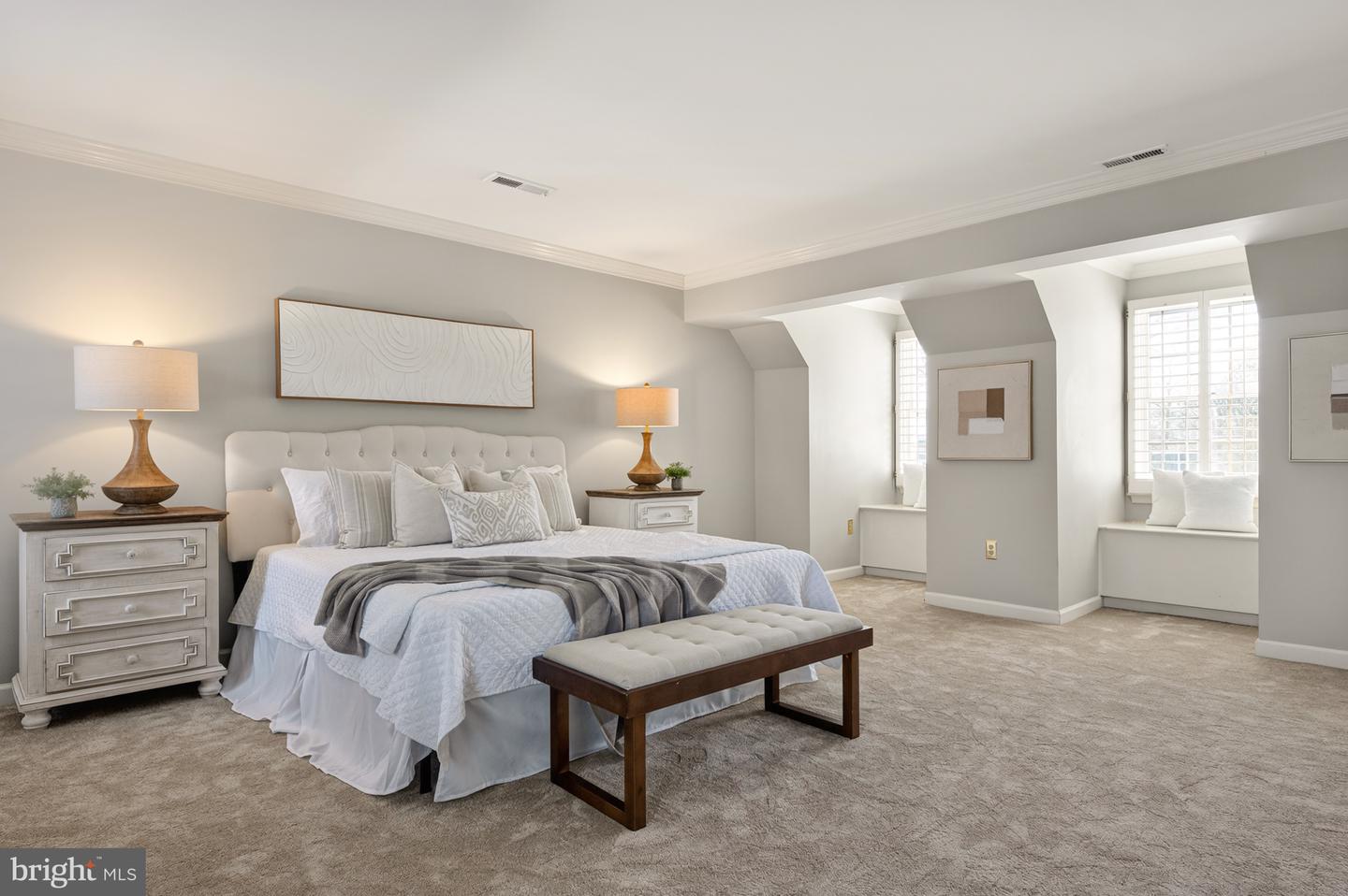 8815 SURREY CT, ALEXANDRIA, Virginia 22309, 5 Bedrooms Bedrooms, ,3 BathroomsBathrooms,Residential,For sale,8815 SURREY CT,VAFX2287404 MLS # VAFX2287404