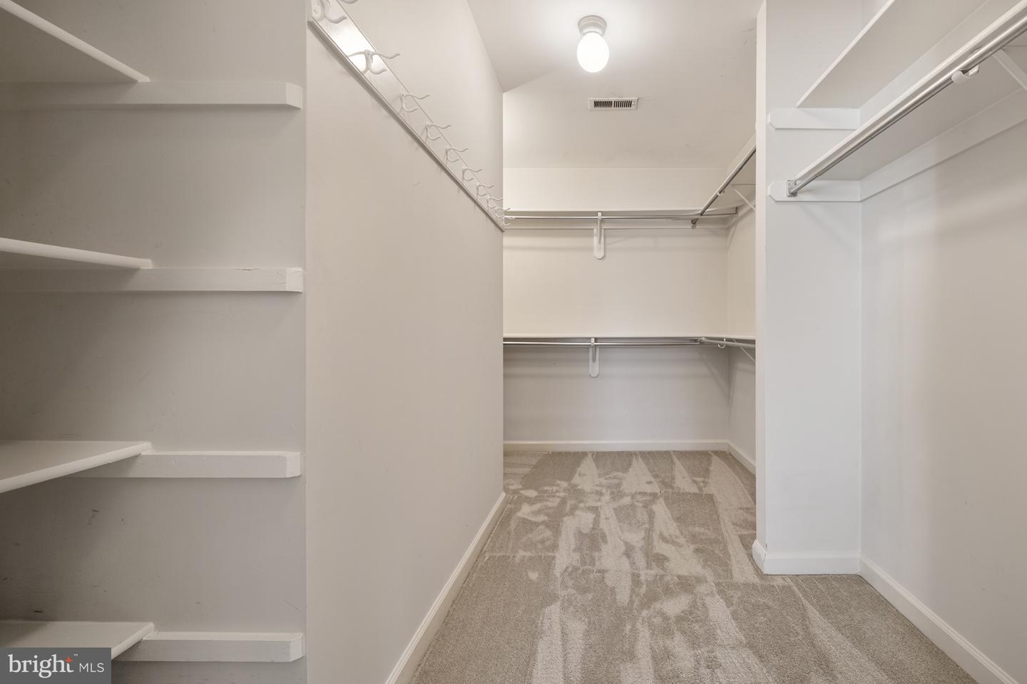 8815 SURREY CT, ALEXANDRIA, Virginia 22309, 5 Bedrooms Bedrooms, ,3 BathroomsBathrooms,Residential,For sale,8815 SURREY CT,VAFX2287404 MLS # VAFX2287404