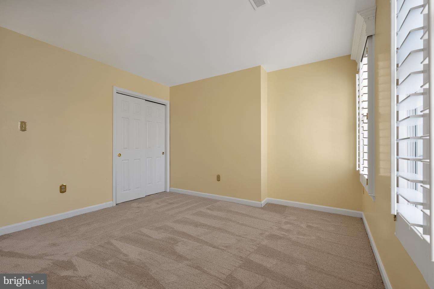 8815 SURREY CT, ALEXANDRIA, Virginia 22309, 5 Bedrooms Bedrooms, ,3 BathroomsBathrooms,Residential,For sale,8815 SURREY CT,VAFX2287404 MLS # VAFX2287404