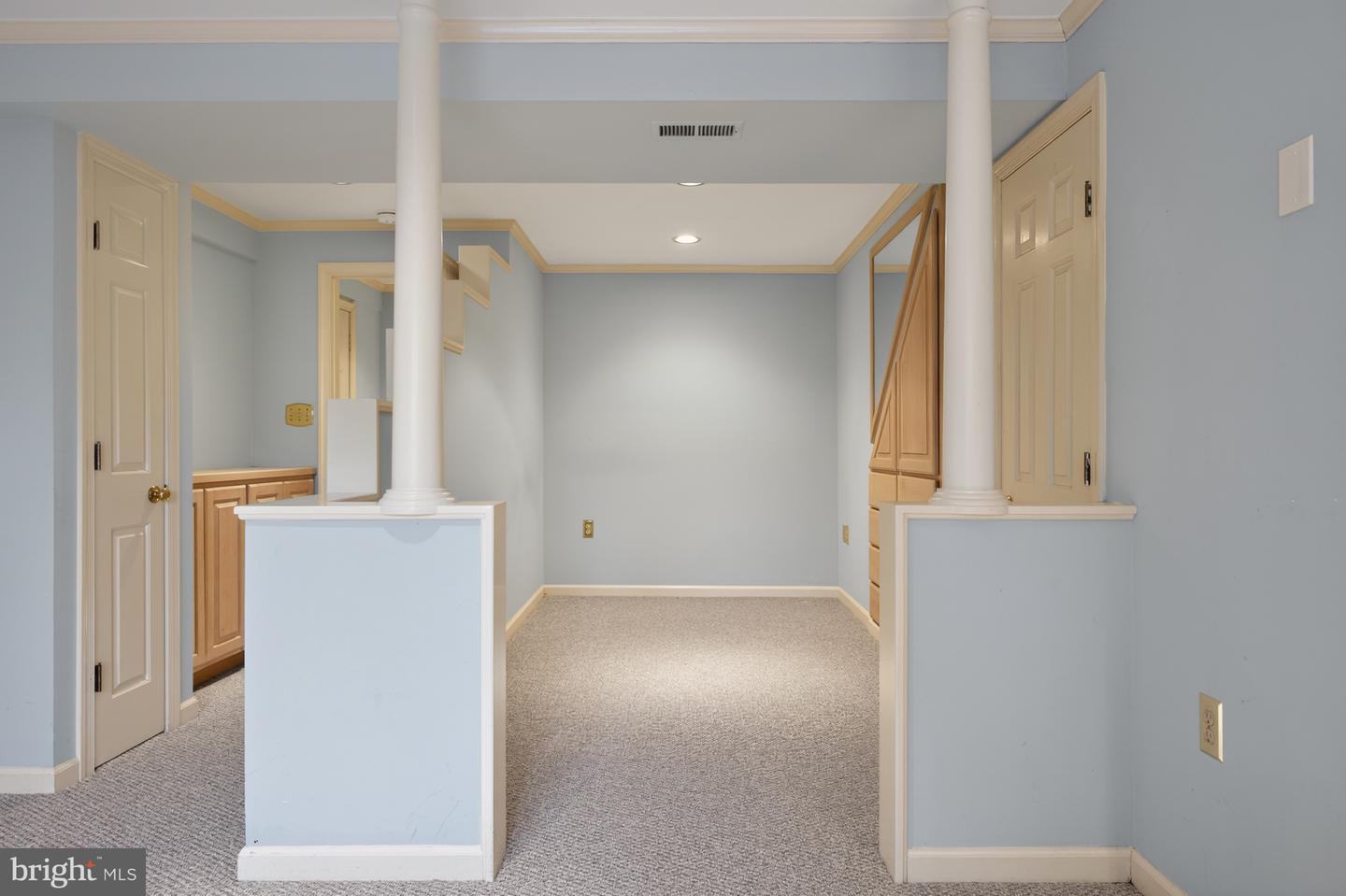 8815 SURREY CT, ALEXANDRIA, Virginia 22309, 5 Bedrooms Bedrooms, ,3 BathroomsBathrooms,Residential,For sale,8815 SURREY CT,VAFX2287404 MLS # VAFX2287404