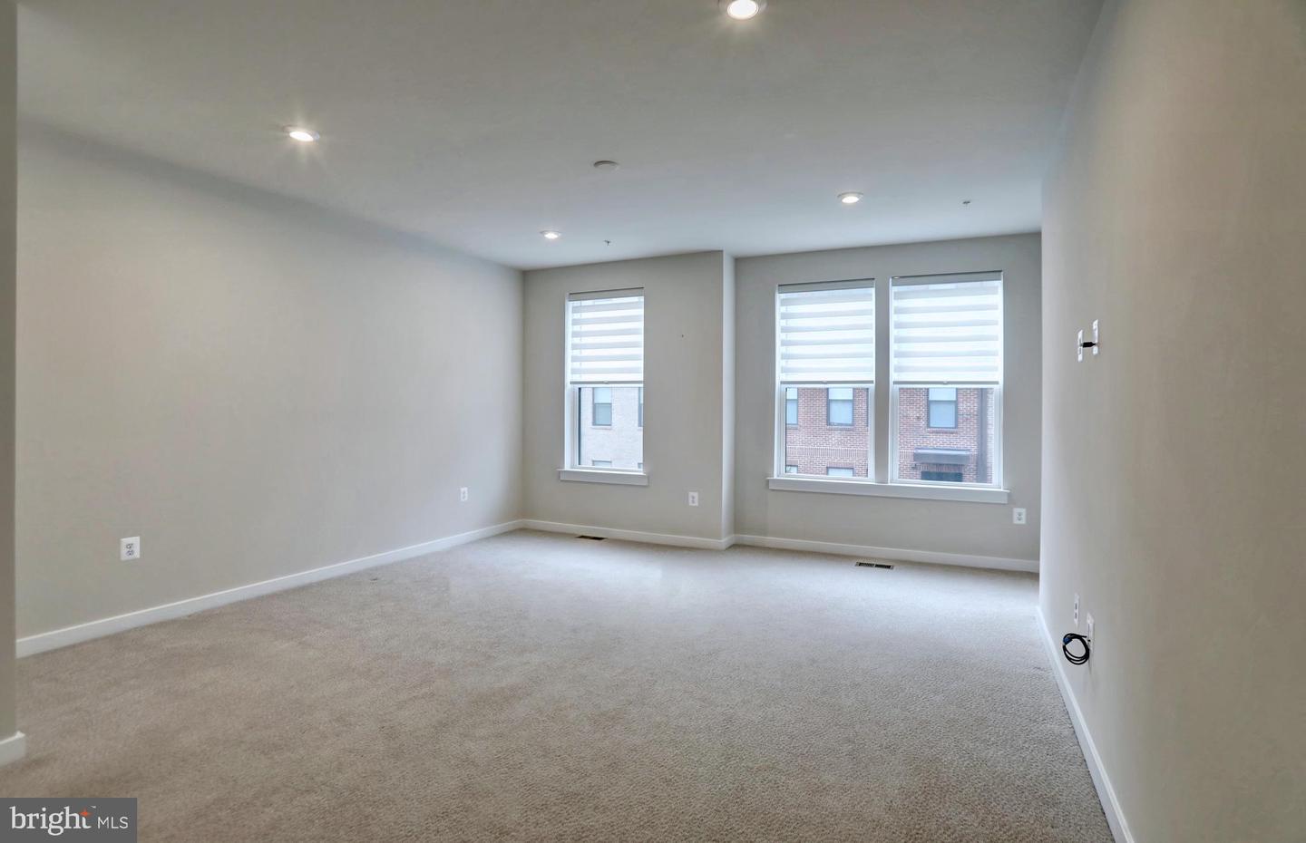 44531 WOLFHOUND SQ, ASHBURN, Virginia 20147, 2 Bedrooms Bedrooms, ,2 BathroomsBathrooms,Residential,For sale,44531 WOLFHOUND SQ,VALO2114584 MLS # VALO2114584