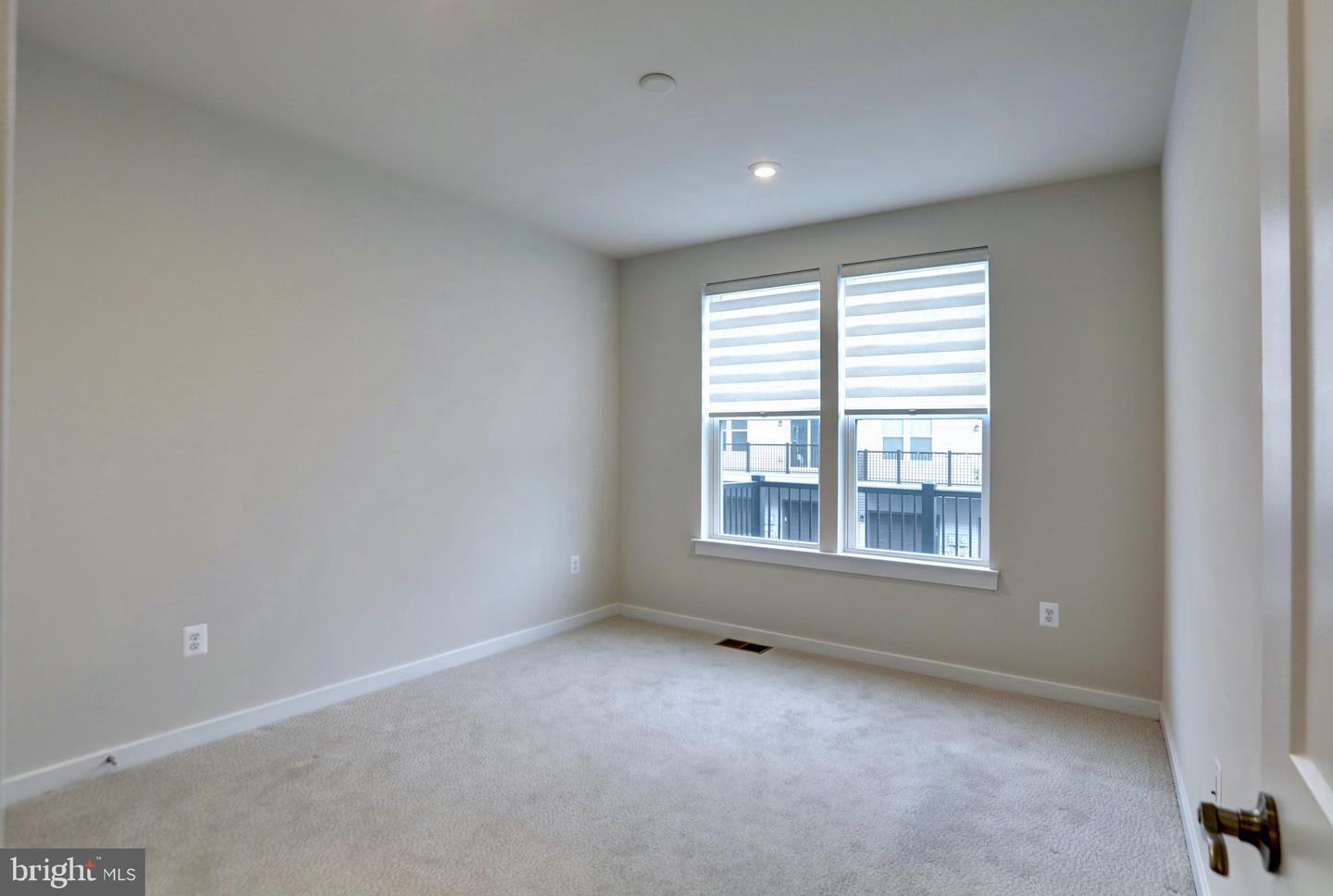 44531 WOLFHOUND SQ, ASHBURN, Virginia 20147, 2 Bedrooms Bedrooms, ,2 BathroomsBathrooms,Residential,For sale,44531 WOLFHOUND SQ,VALO2114584 MLS # VALO2114584