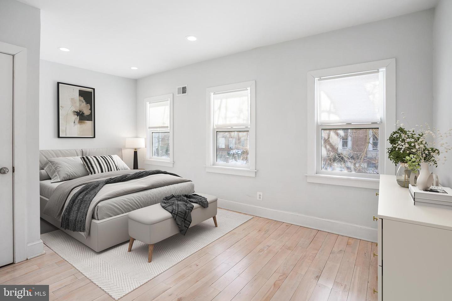 612 ALABAMA AVE SE, WASHINGTON, District Of Columbia 20032, 2 Bedrooms Bedrooms, 6 Rooms Rooms,2 BathroomsBathrooms,Residential,For sale,612 ALABAMA AVE SE,DCDC2243026 MLS # DCDC2243026