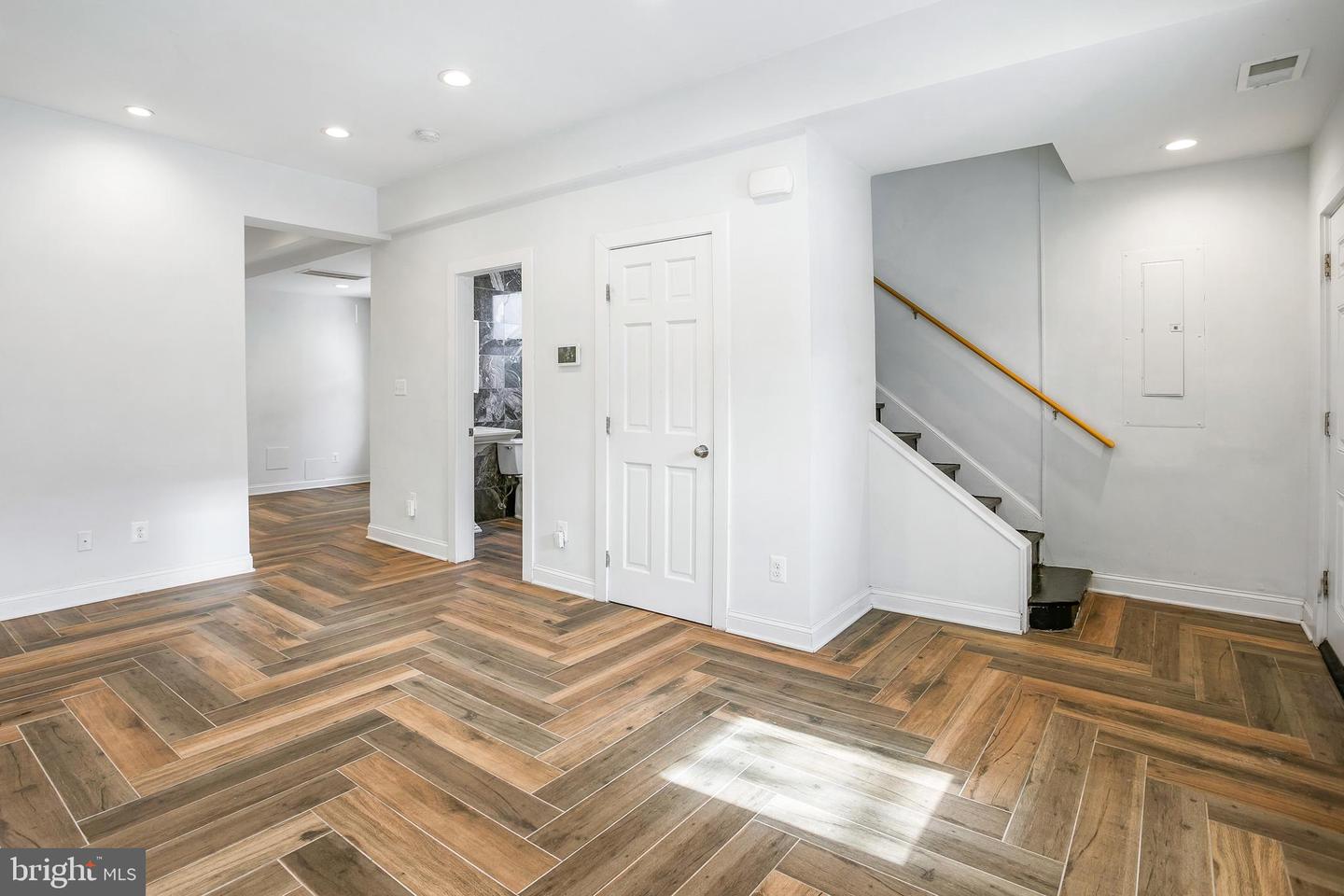 612 ALABAMA AVE SE, WASHINGTON, District Of Columbia 20032, 2 Bedrooms Bedrooms, 6 Rooms Rooms,2 BathroomsBathrooms,Residential,For sale,612 ALABAMA AVE SE,DCDC2243026 MLS # DCDC2243026