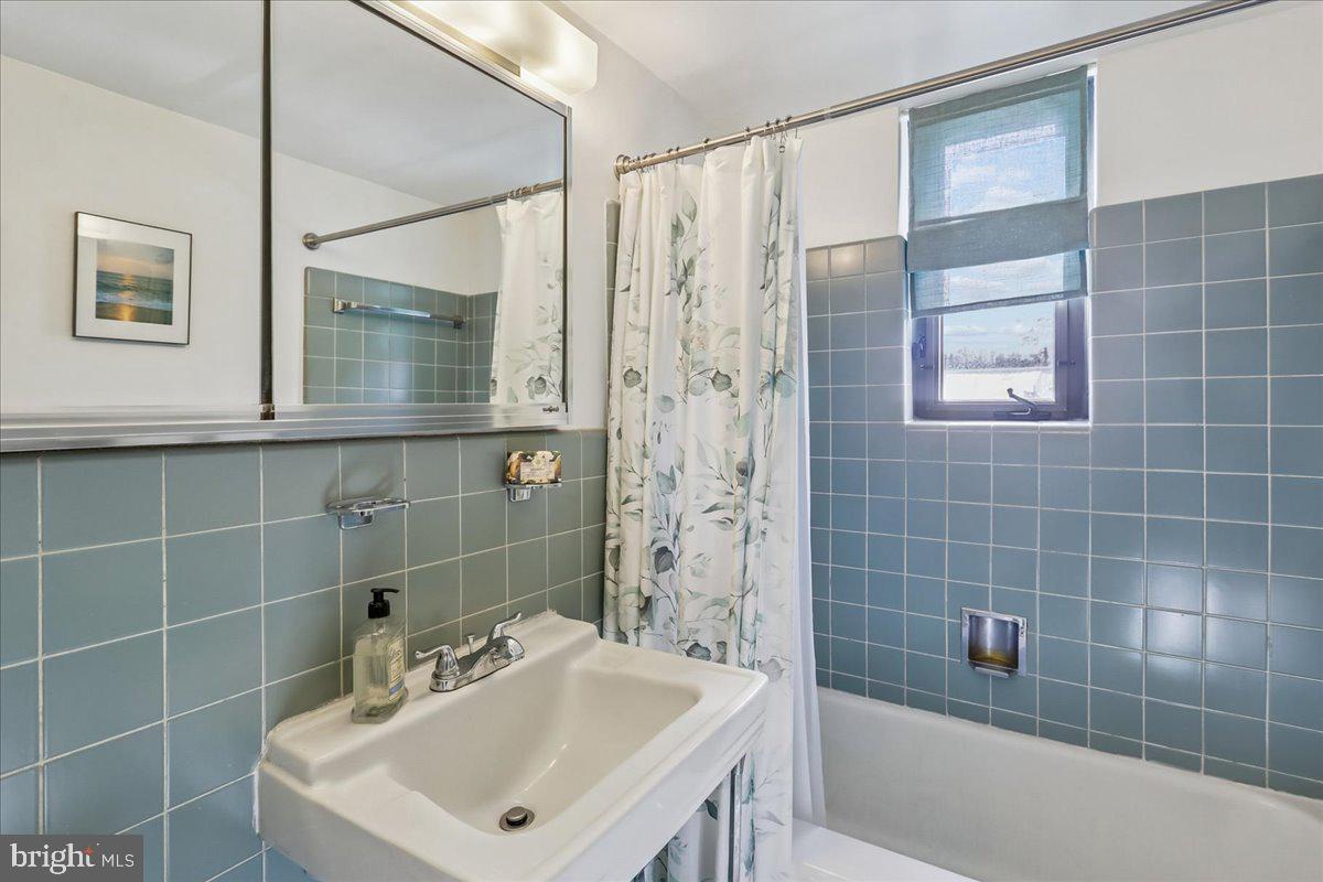 5410 CONNECTICUT AVE NW #412, WASHINGTON, District Of Columbia 20015, 2 Bedrooms Bedrooms, ,2 BathroomsBathrooms,Residential,For sale,5410 CONNECTICUT AVE NW #412,DCDC2243050 MLS # DCDC2243050 5410 CONNECTICUT AVE NW #412, WASHINGTON, District Of Columbia 20015, 2 Bedrooms Bedrooms, ,2 BathroomsBathrooms,Residential,For sale,5410 CONNECTICUT AVE NW #412,DCDC2243050 MLS # DCDC2243050