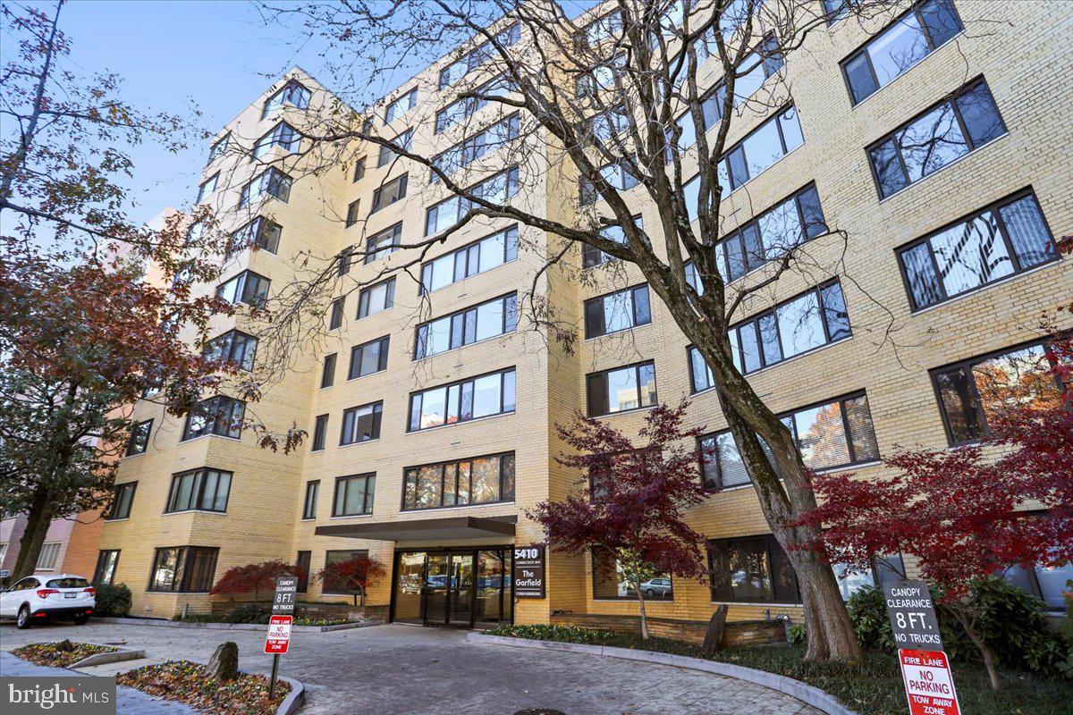 5410 CONNECTICUT AVE NW #412, WASHINGTON, District Of Columbia 20015, 2 Bedrooms Bedrooms, ,2 BathroomsBathrooms,Residential,For sale,5410 CONNECTICUT AVE NW #412,DCDC2243050 MLS # DCDC2243050 5410 CONNECTICUT AVE NW #412, WASHINGTON, District Of Columbia 20015, 2 Bedrooms Bedrooms, ,2 BathroomsBathrooms,Residential,For sale,5410 CONNECTICUT AVE NW #412,DCDC2243050 MLS # DCDC2243050