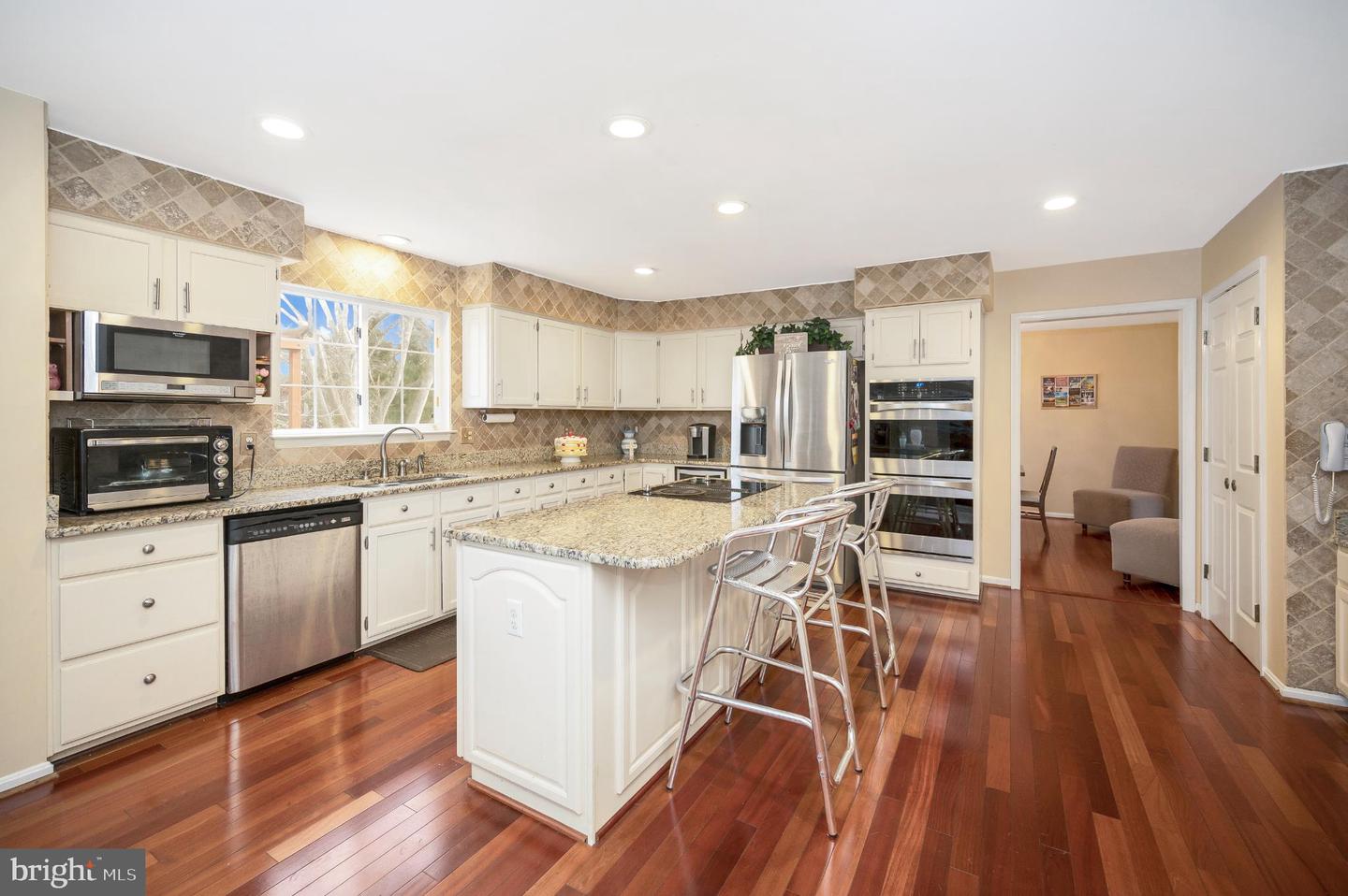 9309 E CARONDELET DR, MANASSAS PARK, Virginia 20111, 6 Bedrooms Bedrooms, 17 Rooms Rooms,4 BathroomsBathrooms,Residential,For sale,9309 E CARONDELET DR,VAMP2003620 MLS # VAMP2003620