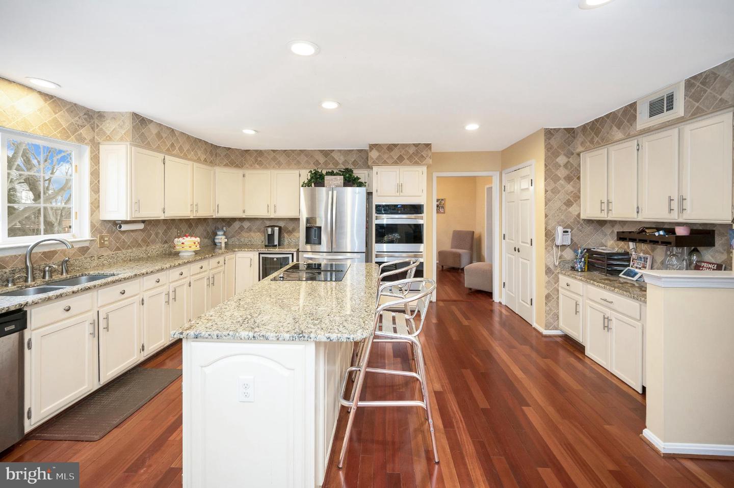 9309 E CARONDELET DR, MANASSAS PARK, Virginia 20111, 6 Bedrooms Bedrooms, 17 Rooms Rooms,4 BathroomsBathrooms,Residential,For sale,9309 E CARONDELET DR,VAMP2003620 MLS # VAMP2003620