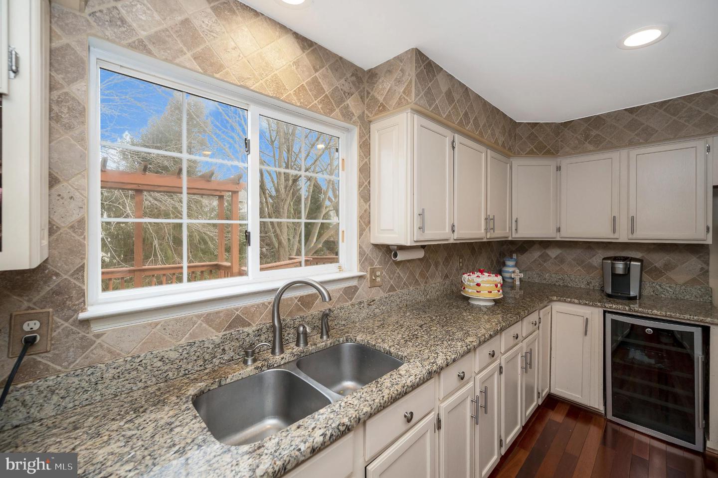 9309 E CARONDELET DR, MANASSAS PARK, Virginia 20111, 6 Bedrooms Bedrooms, 17 Rooms Rooms,4 BathroomsBathrooms,Residential,For sale,9309 E CARONDELET DR,VAMP2003620 MLS # VAMP2003620