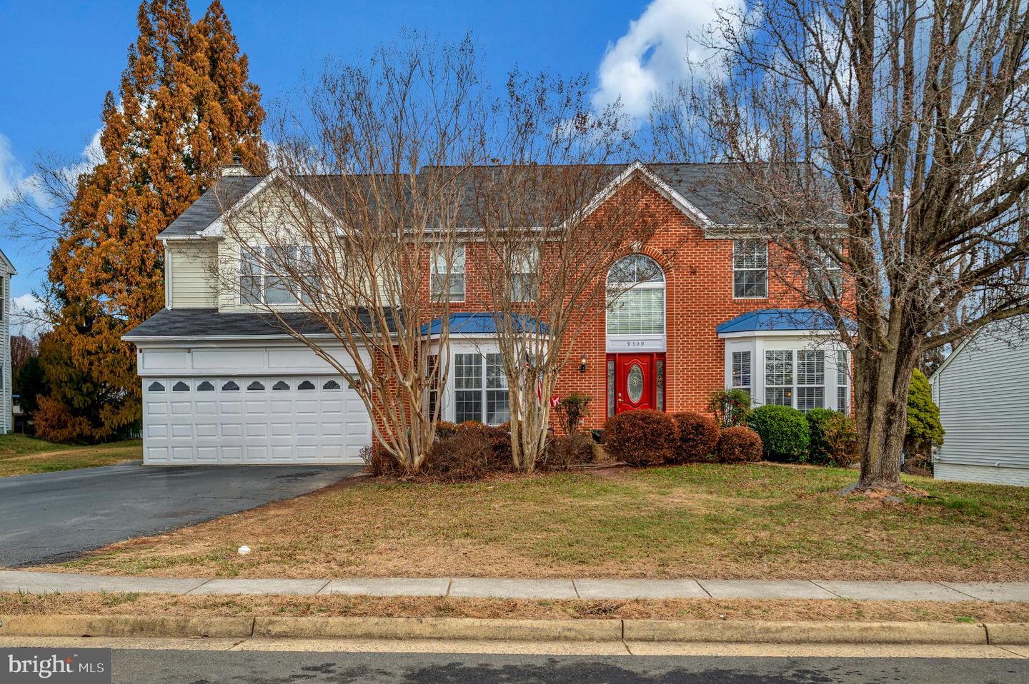 9309 E CARONDELET DR, MANASSAS PARK, Virginia 20111, 6 Bedrooms Bedrooms, 17 Rooms Rooms,4 BathroomsBathrooms,Residential,For sale,9309 E CARONDELET DR,VAMP2003620 MLS # VAMP2003620