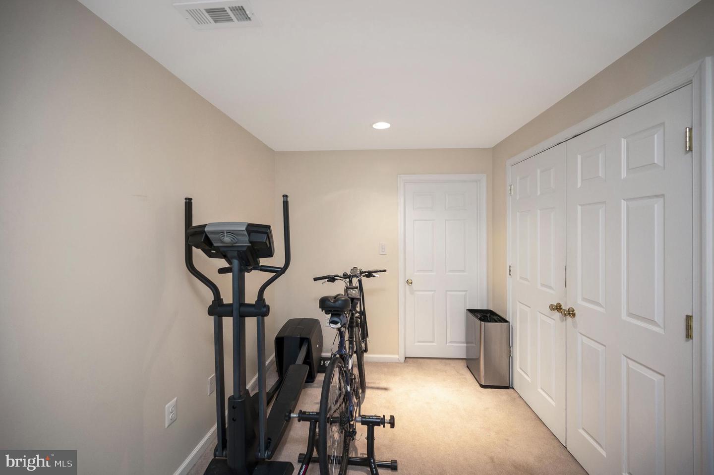 9309 E CARONDELET DR, MANASSAS PARK, Virginia 20111, 6 Bedrooms Bedrooms, 17 Rooms Rooms,4 BathroomsBathrooms,Residential,For sale,9309 E CARONDELET DR,VAMP2003620 MLS # VAMP2003620