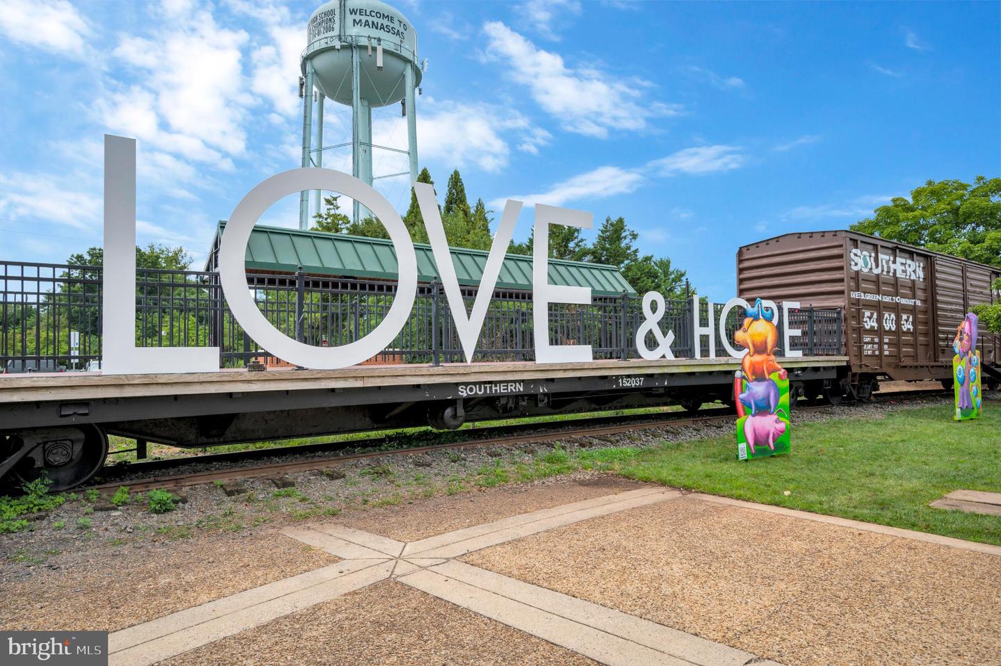 9309 E CARONDELET DR, MANASSAS PARK, Virginia 20111, 6 Bedrooms Bedrooms, 17 Rooms Rooms,4 BathroomsBathrooms,Residential,For sale,9309 E CARONDELET DR,VAMP2003620 MLS # VAMP2003620