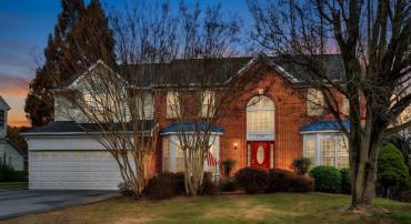 9309 E CARONDELET DR, MANASSAS PARK, Virginia 20111, 6 Bedrooms Bedrooms, 17 Rooms Rooms,4 BathroomsBathrooms,Residential,For sale,9309 E CARONDELET DR,VAMP2003620 MLS # VAMP2003620