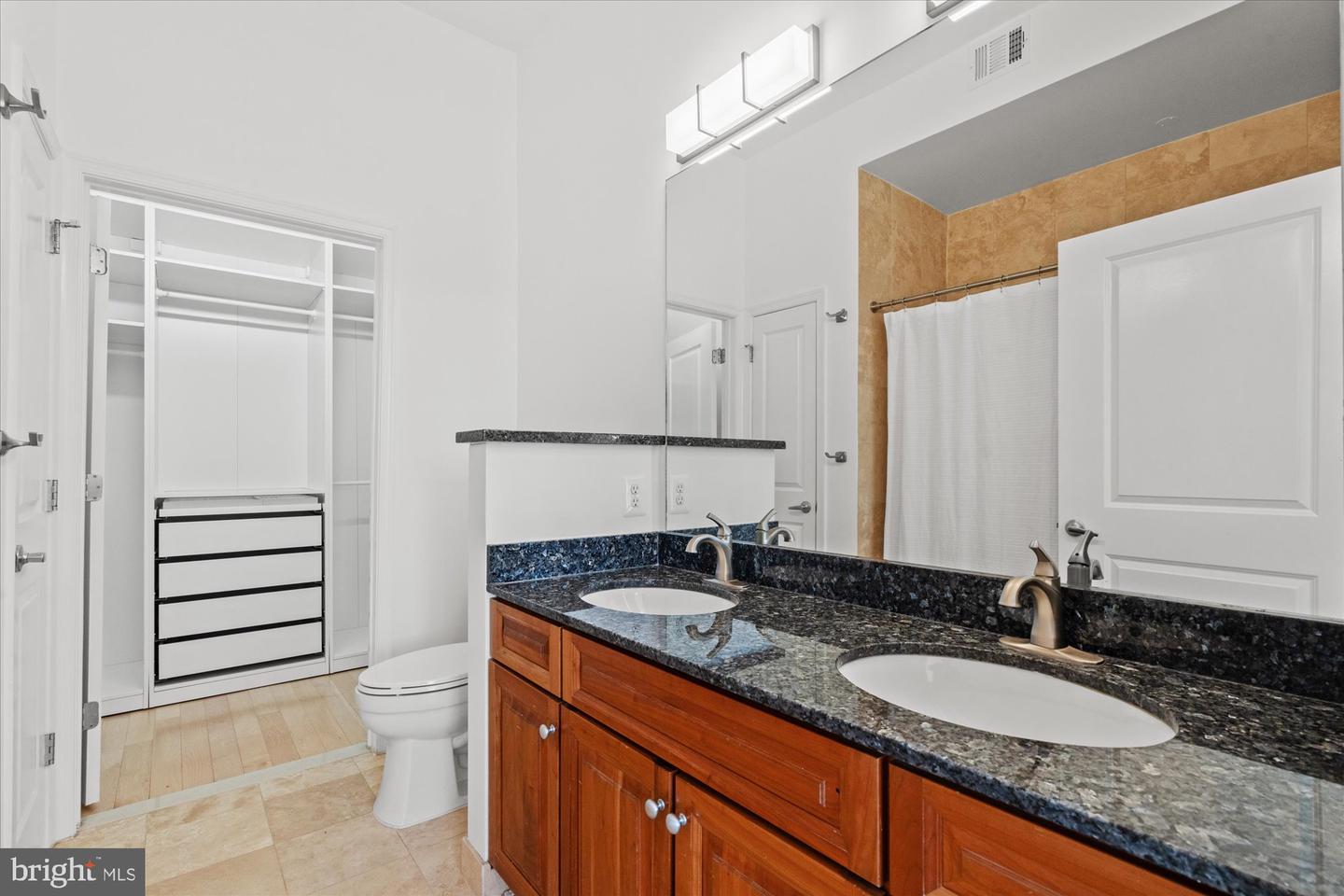 309 HOLLAND LN #311, ALEXANDRIA, Virginia 22314, 2 Bedrooms Bedrooms, ,2 BathroomsBathrooms,Residential,For sale,309 HOLLAND LN #311,VAAX2053466 MLS # VAAX2053466