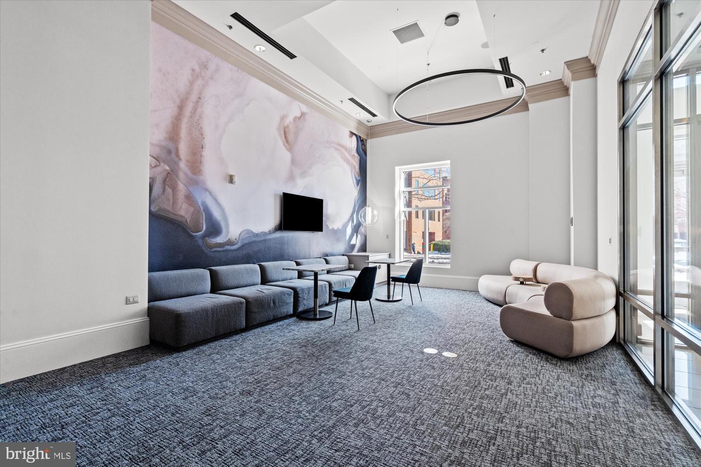 309 HOLLAND LN #311, ALEXANDRIA, Virginia 22314, 2 Bedrooms Bedrooms, ,2 BathroomsBathrooms,Residential,For sale,309 HOLLAND LN #311,VAAX2053466 MLS # VAAX2053466