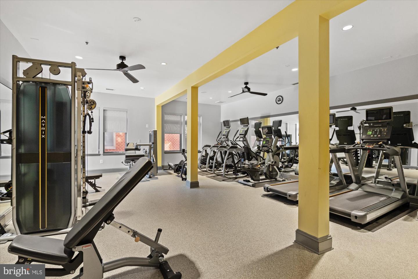 309 HOLLAND LN #311, ALEXANDRIA, Virginia 22314, 2 Bedrooms Bedrooms, ,2 BathroomsBathrooms,Residential,For sale,309 HOLLAND LN #311,VAAX2053466 MLS # VAAX2053466