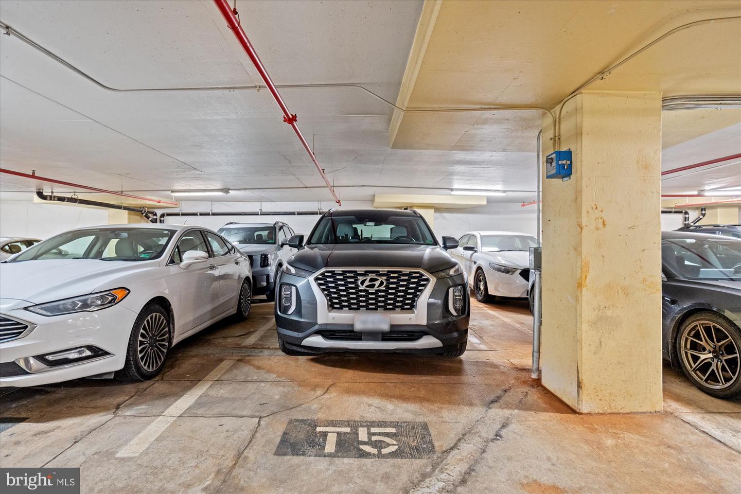 309 HOLLAND LN #311, ALEXANDRIA, Virginia 22314, 2 Bedrooms Bedrooms, ,2 BathroomsBathrooms,Residential,For sale,309 HOLLAND LN #311,VAAX2053466 MLS # VAAX2053466