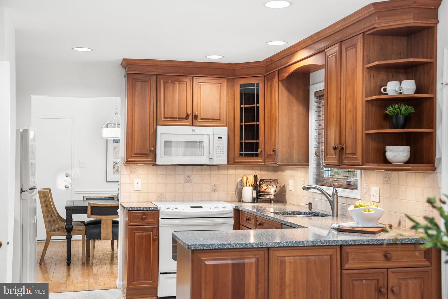 9600 HELENWOOD DR, FAIRFAX, Virginia 22032, 4 Bedrooms Bedrooms, ,2 BathroomsBathrooms,Residential,For sale,9600 HELENWOOD DR,VAFX2287296 MLS # VAFX2287296