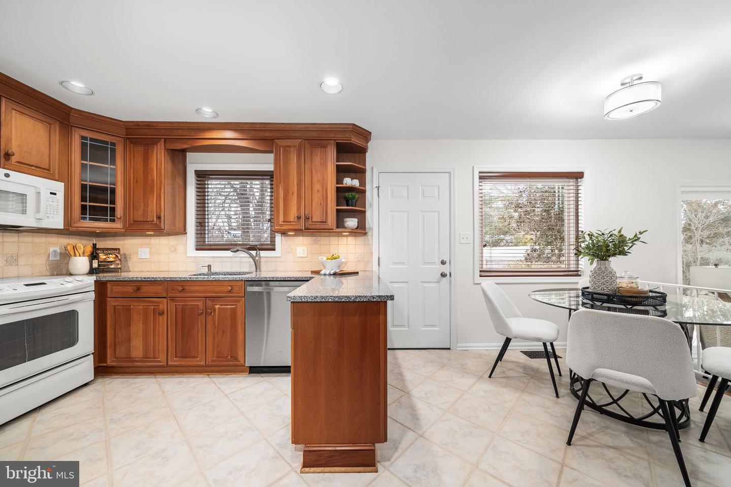 9600 HELENWOOD DR, FAIRFAX, Virginia 22032, 4 Bedrooms Bedrooms, ,2 BathroomsBathrooms,Residential,For sale,9600 HELENWOOD DR,VAFX2287296 MLS # VAFX2287296