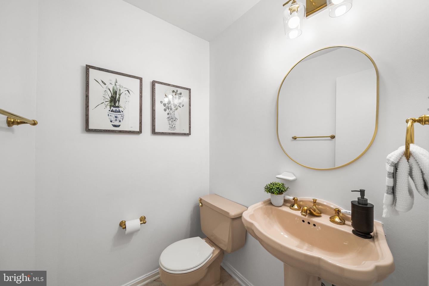 9600 HELENWOOD DR, FAIRFAX, Virginia 22032, 4 Bedrooms Bedrooms, ,2 BathroomsBathrooms,Residential,For sale,9600 HELENWOOD DR,VAFX2287296 MLS # VAFX2287296