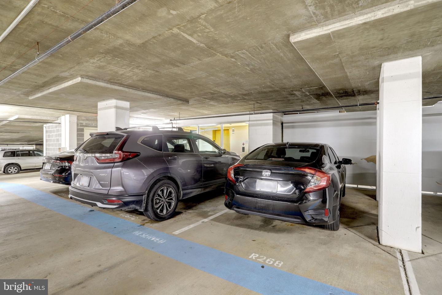 1201 N GARFIELD ST #206, ARLINGTON, Virginia 22201, 2 Bedrooms Bedrooms, ,2 BathroomsBathrooms,Residential,For sale,1201 N GARFIELD ST #206,VAAR2068072 MLS # VAAR2068072