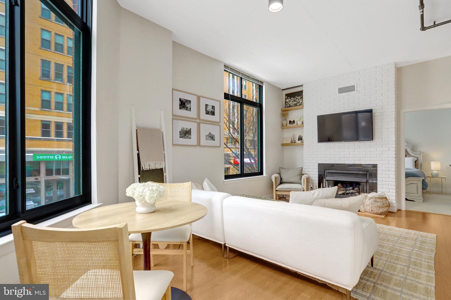 1201 N GARFIELD ST #206, ARLINGTON, Virginia 22201, 2 Bedrooms Bedrooms, ,2 BathroomsBathrooms,Residential,For sale,1201 N GARFIELD ST #206,VAAR2068072 MLS # VAAR2068072