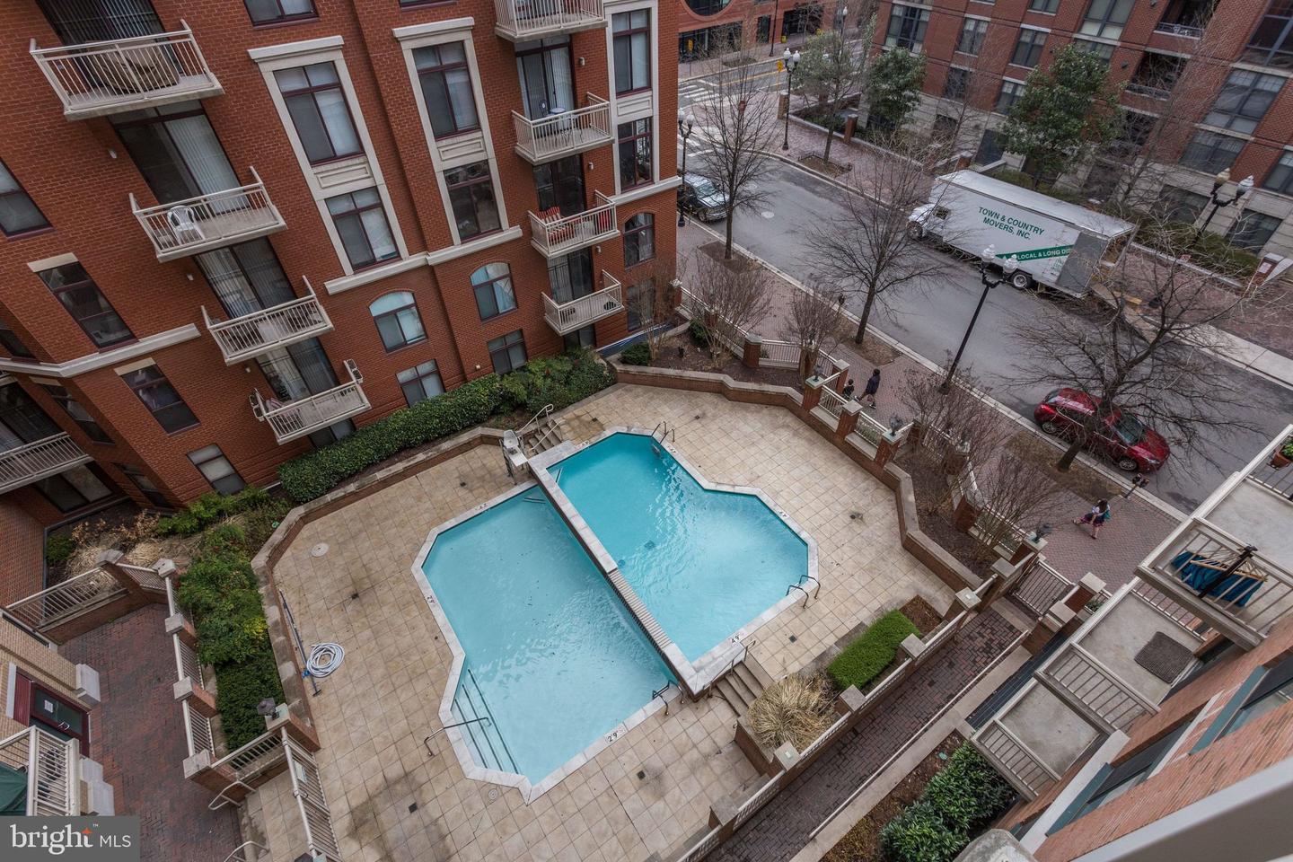 1201 N GARFIELD ST #206, ARLINGTON, Virginia 22201, 2 Bedrooms Bedrooms, ,2 BathroomsBathrooms,Residential,For sale,1201 N GARFIELD ST #206,VAAR2068072 MLS # VAAR2068072
