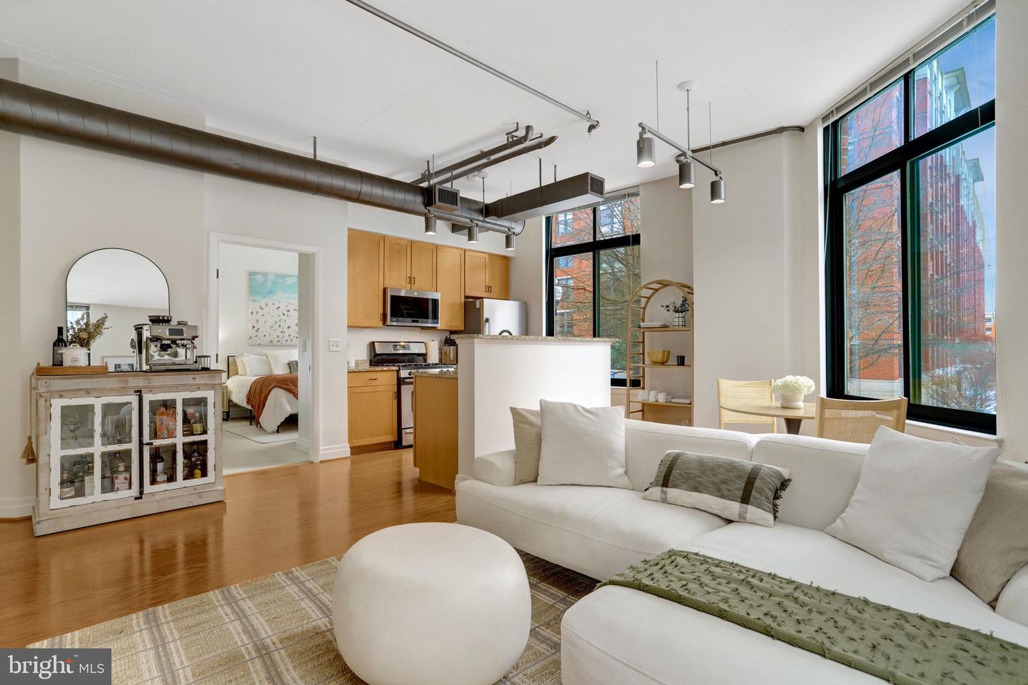 1201 N GARFIELD ST #206, ARLINGTON, Virginia 22201, 2 Bedrooms Bedrooms, ,2 BathroomsBathrooms,Residential,For sale,1201 N GARFIELD ST #206,VAAR2068072 MLS # VAAR2068072