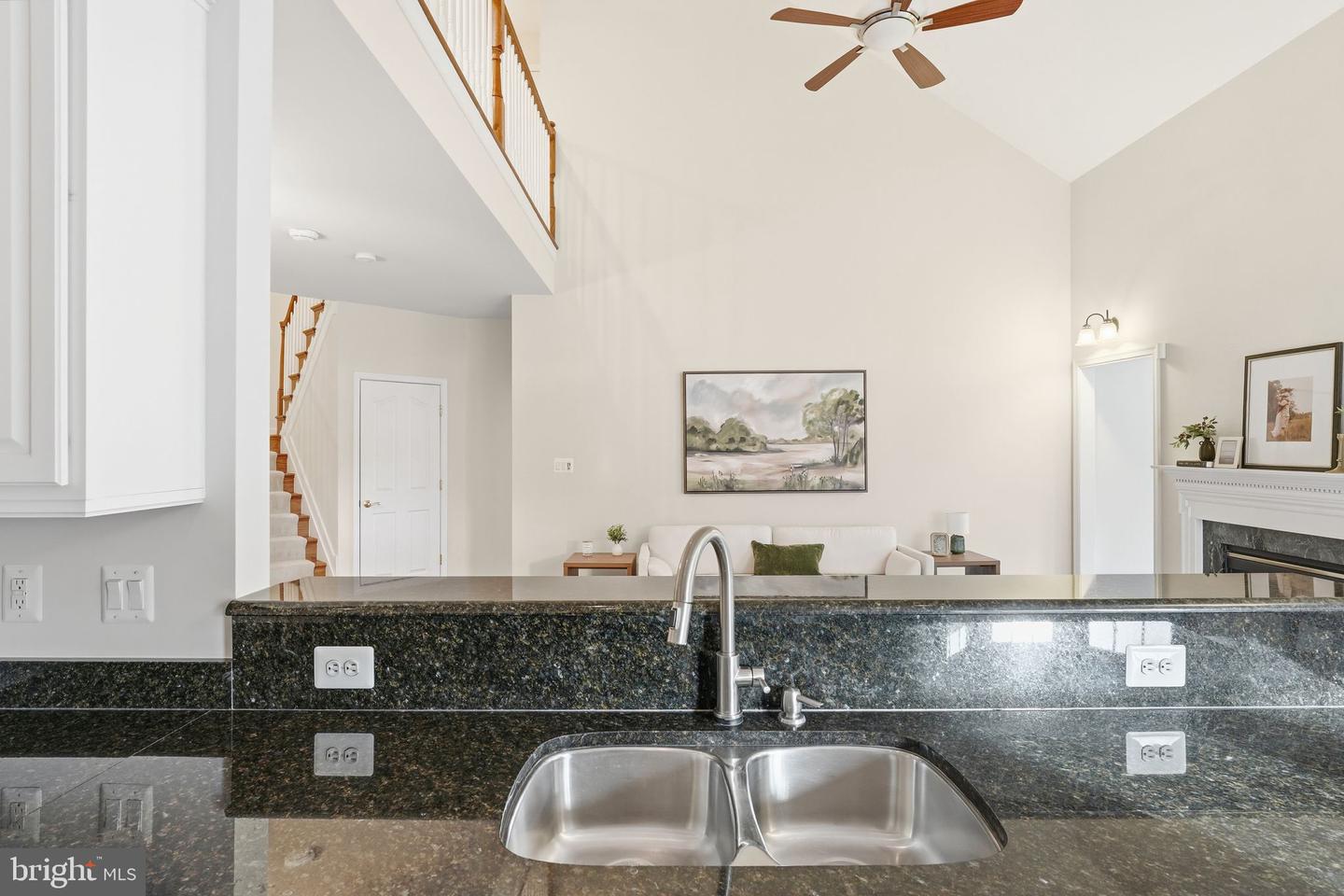 13141 TRIPLE CROWN LOOP, GAINESVILLE, Virginia 20155, 2 Bedrooms Bedrooms, ,4 BathroomsBathrooms,Residential,For sale,13141 TRIPLE CROWN LOOP,VAPW2111130 MLS # VAPW2111130