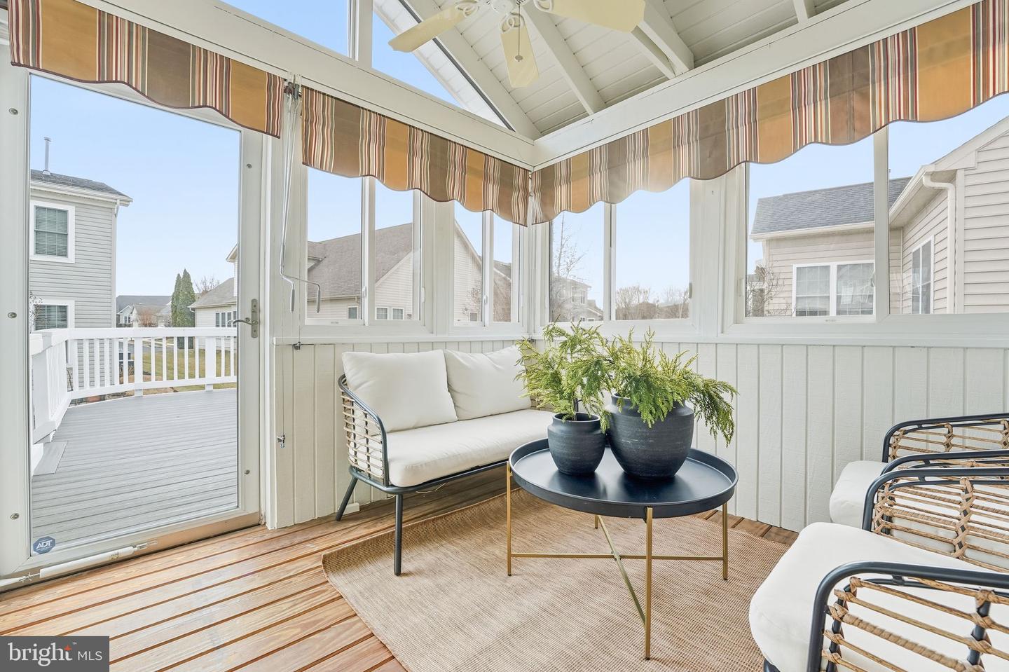 13141 TRIPLE CROWN LOOP, GAINESVILLE, Virginia 20155, 2 Bedrooms Bedrooms, ,4 BathroomsBathrooms,Residential,For sale,13141 TRIPLE CROWN LOOP,VAPW2111130 MLS # VAPW2111130