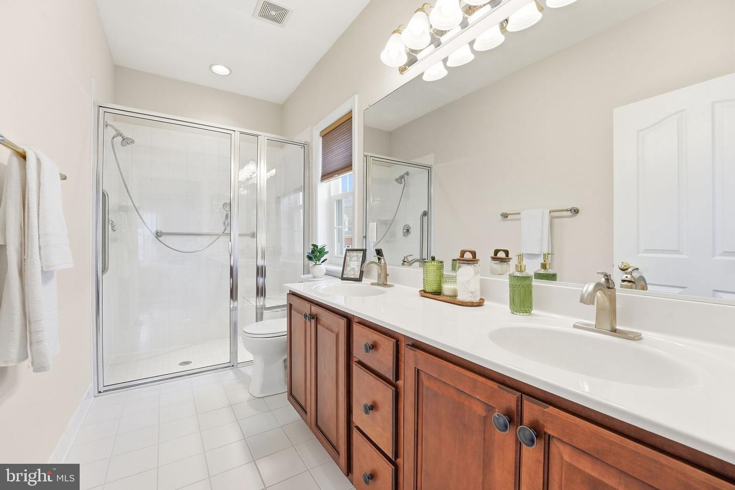 13141 TRIPLE CROWN LOOP, GAINESVILLE, Virginia 20155, 2 Bedrooms Bedrooms, ,4 BathroomsBathrooms,Residential,For sale,13141 TRIPLE CROWN LOOP,VAPW2111130 MLS # VAPW2111130