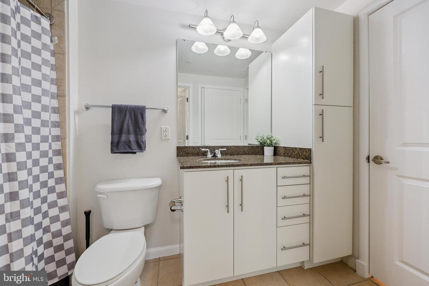 1021 N GARFIELD ST #819, ARLINGTON, Virginia 22201, 1 Bedroom Bedrooms, ,1 BathroomBathrooms,Residential,For sale,1021 N GARFIELD ST #819,VAAR2068088 MLS # VAAR2068088