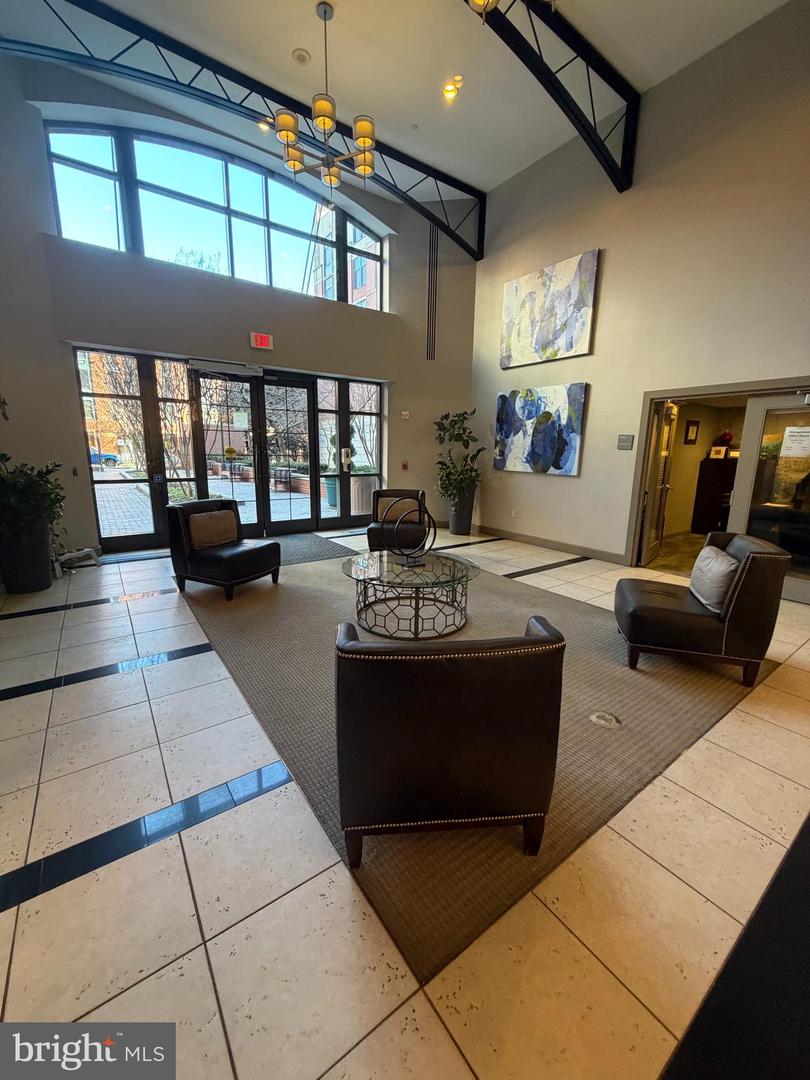 1021 N GARFIELD ST #819, ARLINGTON, Virginia 22201, 1 Bedroom Bedrooms, ,1 BathroomBathrooms,Residential,For sale,1021 N GARFIELD ST #819,VAAR2068088 MLS # VAAR2068088