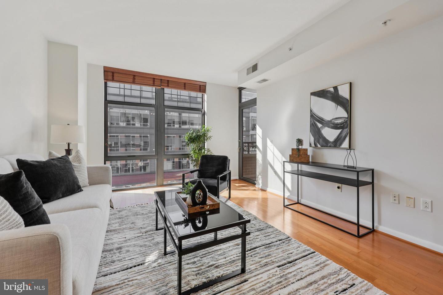 1021 N GARFIELD ST #819, ARLINGTON, Virginia 22201, 1 Bedroom Bedrooms, ,1 BathroomBathrooms,Residential,For sale,1021 N GARFIELD ST #819,VAAR2068088 MLS # VAAR2068088