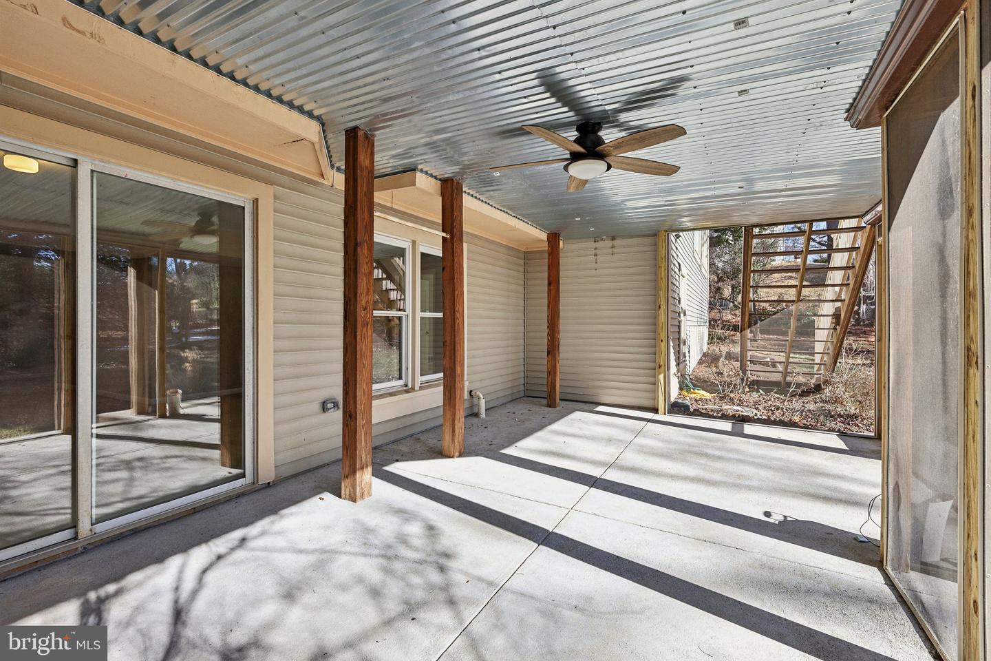 4307 WYNNWOOD DR, ANNANDALE, Virginia 22003, 5 Bedrooms Bedrooms, ,3 BathroomsBathrooms,Residential,For sale,4307 WYNNWOOD DR,VAFX2287368 MLS # VAFX2287368