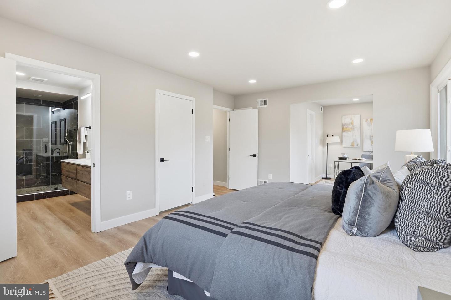 10512 ARROWOOD ST, FAIRFAX, Virginia 22032, 4 Bedrooms Bedrooms, ,4 BathroomsBathrooms,Residential,For sale,10512 ARROWOOD ST,VAFX2287372 MLS # VAFX2287372