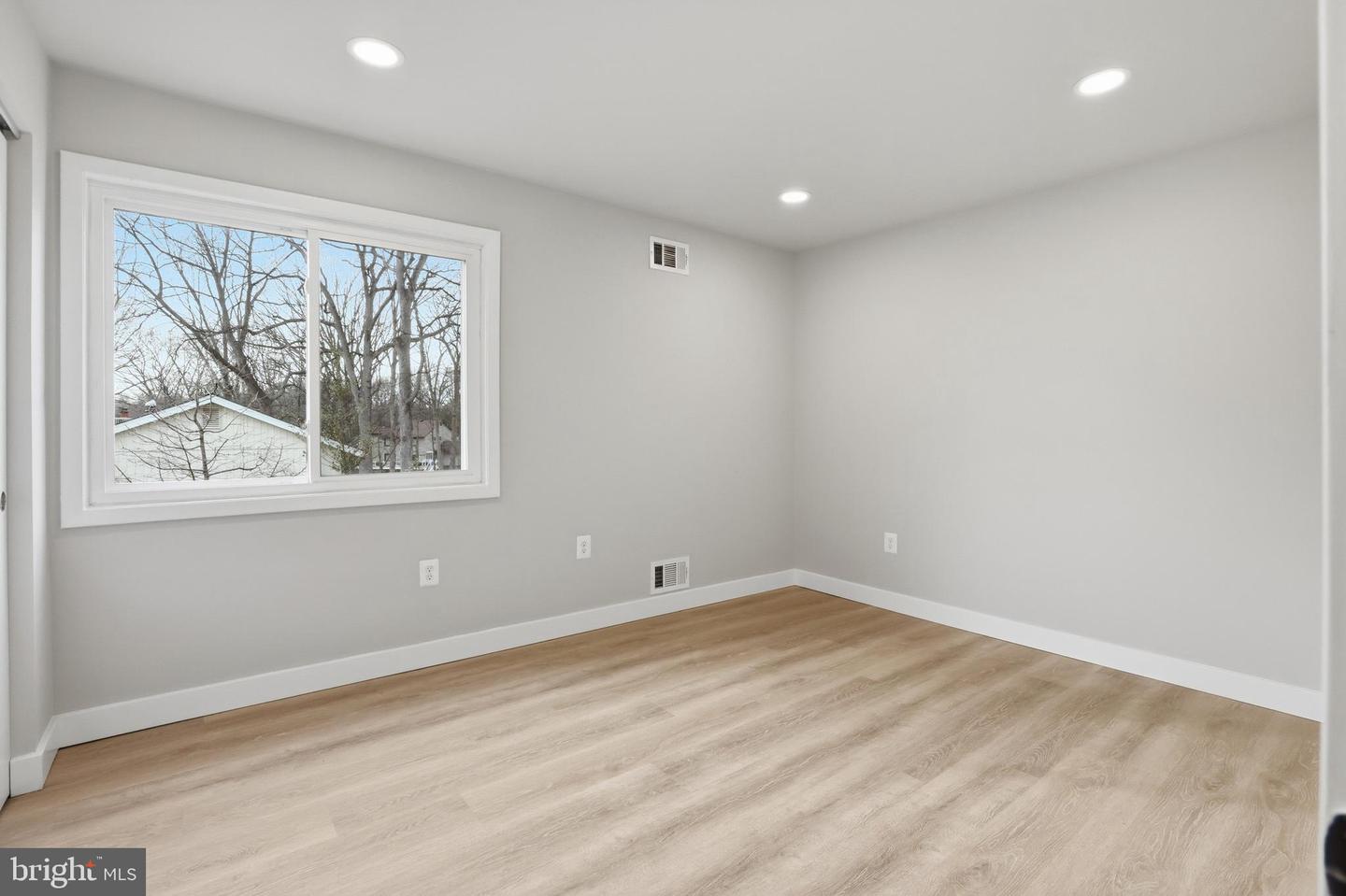 10512 ARROWOOD ST, FAIRFAX, Virginia 22032, 4 Bedrooms Bedrooms, ,4 BathroomsBathrooms,Residential,For sale,10512 ARROWOOD ST,VAFX2287372 MLS # VAFX2287372