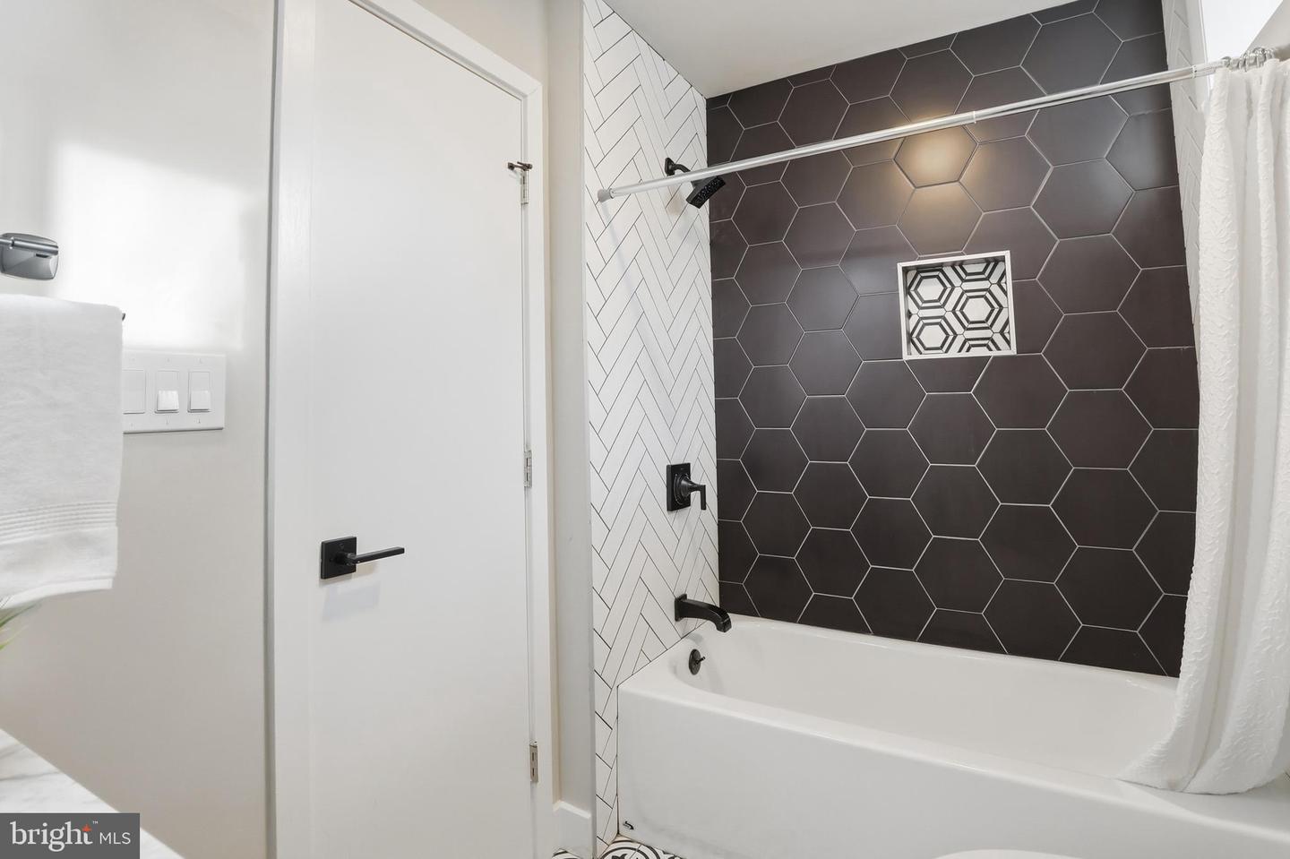 10512 ARROWOOD ST, FAIRFAX, Virginia 22032, 4 Bedrooms Bedrooms, ,4 BathroomsBathrooms,Residential,For sale,10512 ARROWOOD ST,VAFX2287372 MLS # VAFX2287372