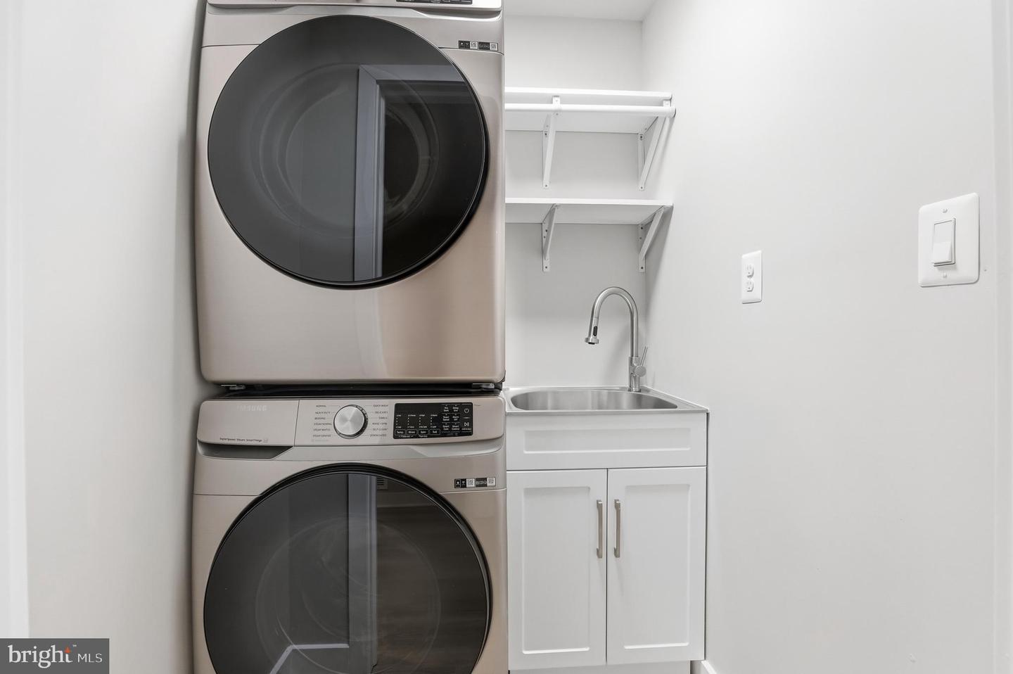 10512 ARROWOOD ST, FAIRFAX, Virginia 22032, 4 Bedrooms Bedrooms, ,4 BathroomsBathrooms,Residential,For sale,10512 ARROWOOD ST,VAFX2287372 MLS # VAFX2287372