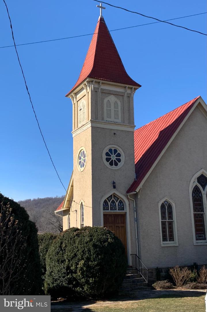 677 FEDERAL ST, PARIS, Virginia 20130, 4 Rooms Rooms,1 BathroomBathrooms,Residential,For sale,677 FEDERAL ST,VAFQ2020264 MLS # VAFQ2020264