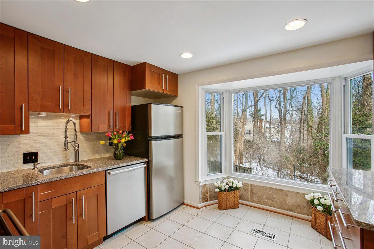 2909 EVERLEIGH WAY, FAIRFAX, Virginia 22031, 3 Bedrooms Bedrooms, ,2 BathroomsBathrooms,Residential,For sale,2909 EVERLEIGH WAY,VAFX2287406 MLS # VAFX2287406