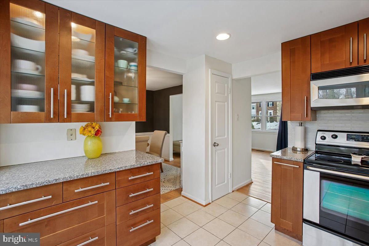 2909 EVERLEIGH WAY, FAIRFAX, Virginia 22031, 3 Bedrooms Bedrooms, ,2 BathroomsBathrooms,Residential,For sale,2909 EVERLEIGH WAY,VAFX2287406 MLS # VAFX2287406