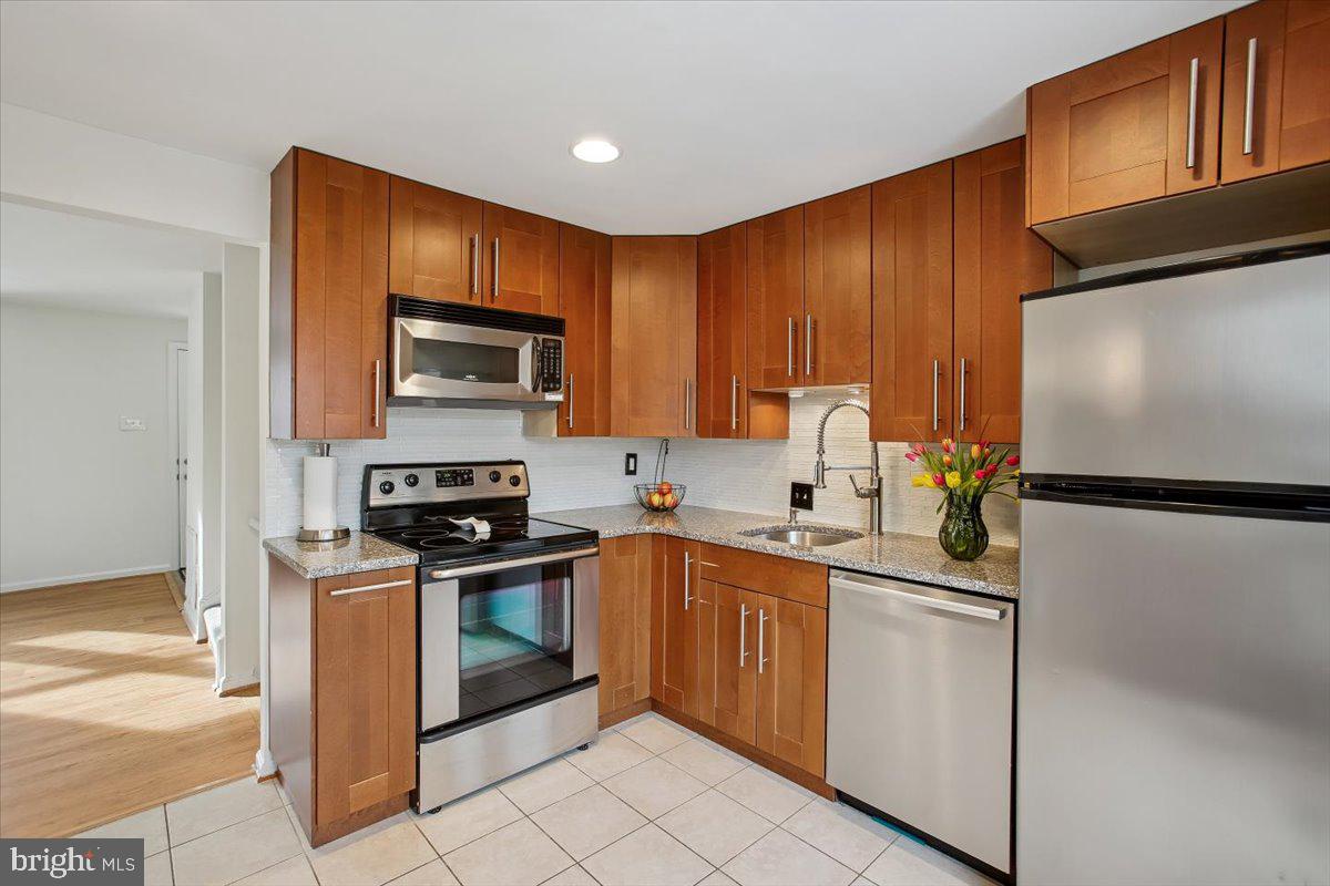 2909 EVERLEIGH WAY, FAIRFAX, Virginia 22031, 3 Bedrooms Bedrooms, ,2 BathroomsBathrooms,Residential,For sale,2909 EVERLEIGH WAY,VAFX2287406 MLS # VAFX2287406