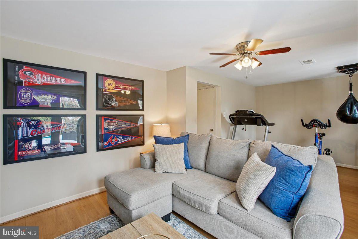 2909 EVERLEIGH WAY, FAIRFAX, Virginia 22031, 3 Bedrooms Bedrooms, ,2 BathroomsBathrooms,Residential,For sale,2909 EVERLEIGH WAY,VAFX2287406 MLS # VAFX2287406