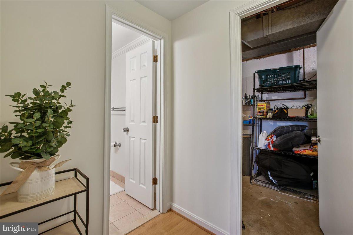 2909 EVERLEIGH WAY, FAIRFAX, Virginia 22031, 3 Bedrooms Bedrooms, ,2 BathroomsBathrooms,Residential,For sale,2909 EVERLEIGH WAY,VAFX2287406 MLS # VAFX2287406